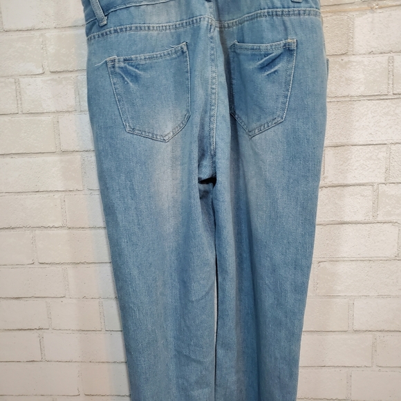 ✔️Distressed jean bib overalls - Picture 3 of 15